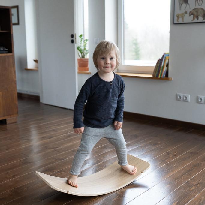 Gebogenes Balancebrett in den Größen S und M