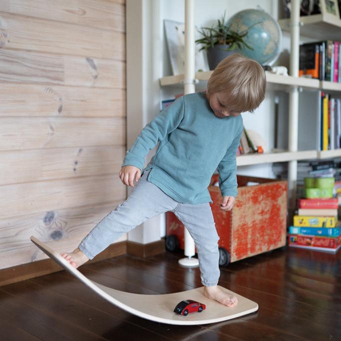 Gebogenes Balancebrett in den Größen S und M